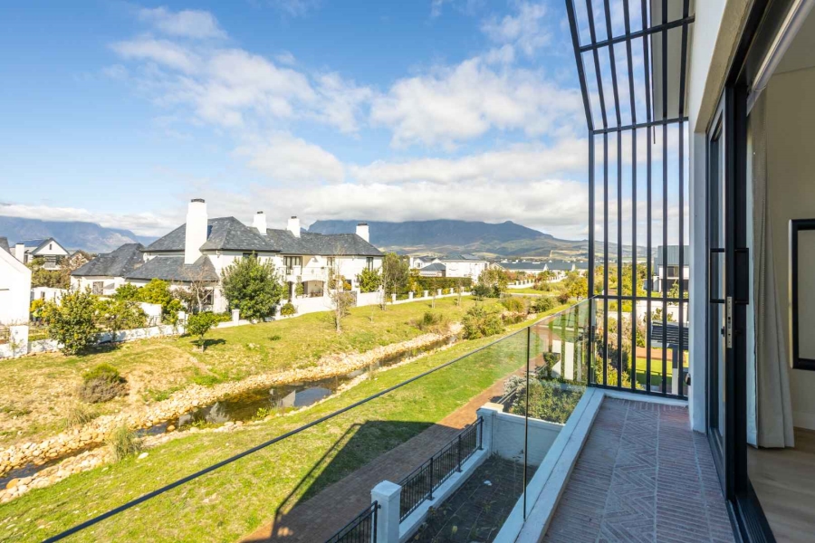 4 Bedroom Property for Sale in Val De Vie Estate Western Cape